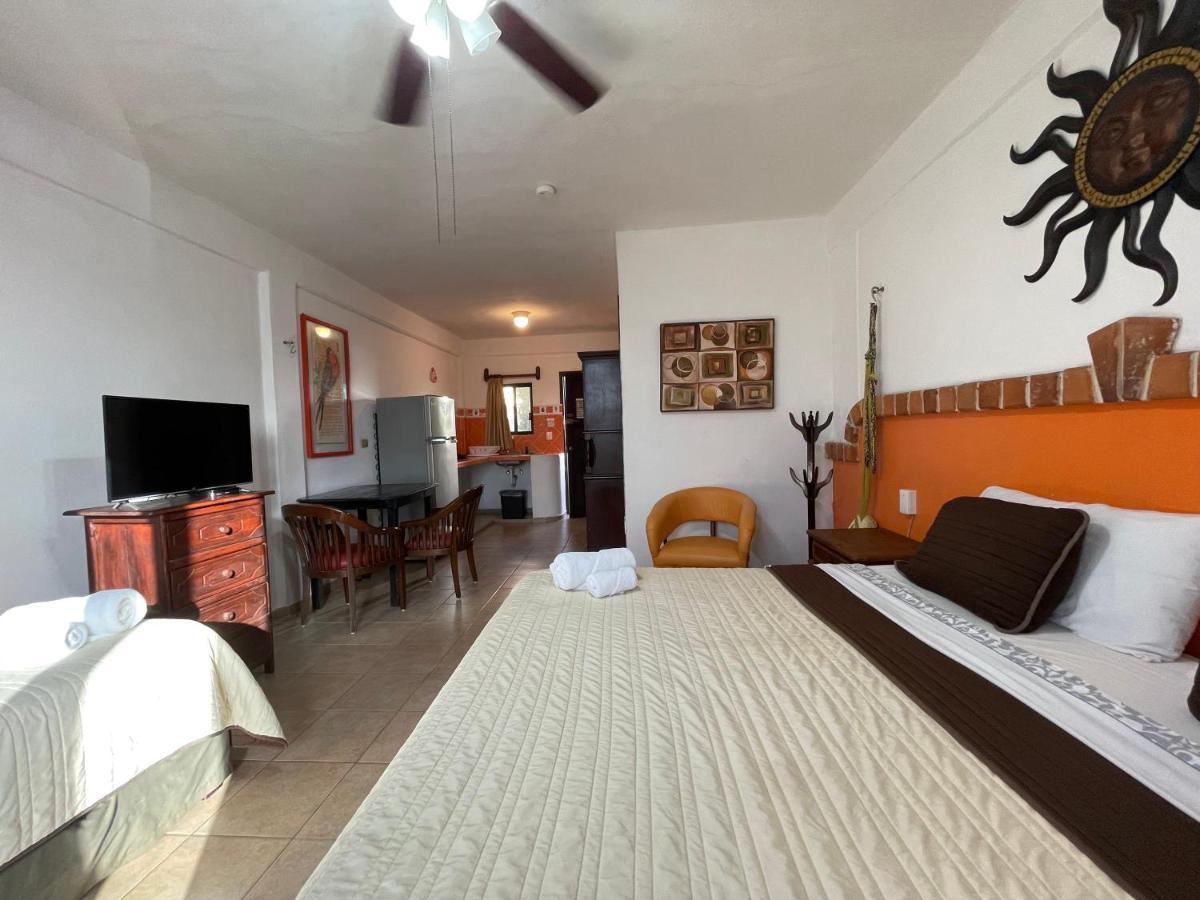 Suites Fenicia (Adults Only) Плайя-дель-Кармен Екстер'єр фото