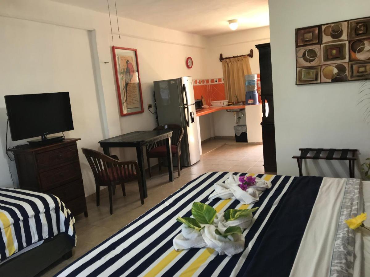 Suites Fenicia (Adults Only) Плайя-дель-Кармен Екстер'єр фото