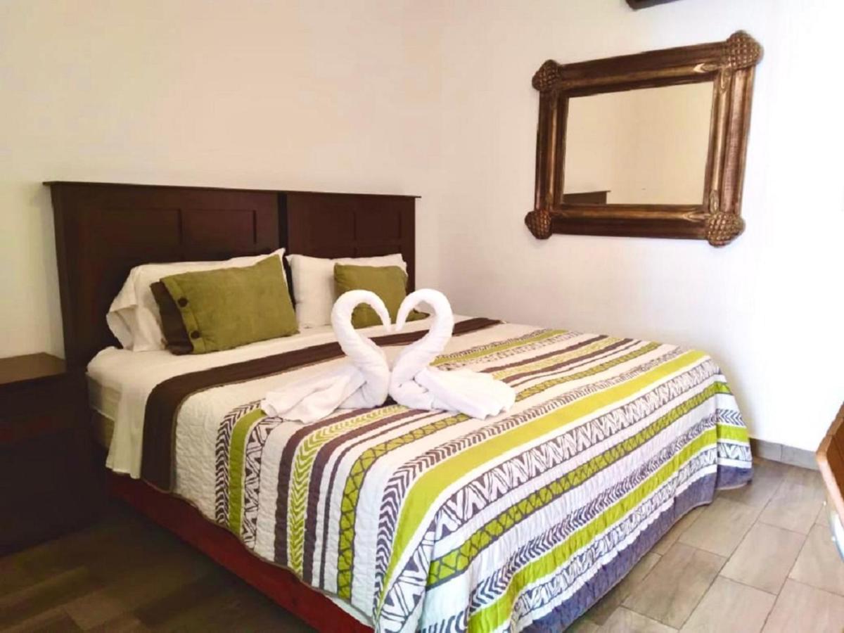 Suites Fenicia (Adults Only) Плайя-дель-Кармен Екстер'єр фото