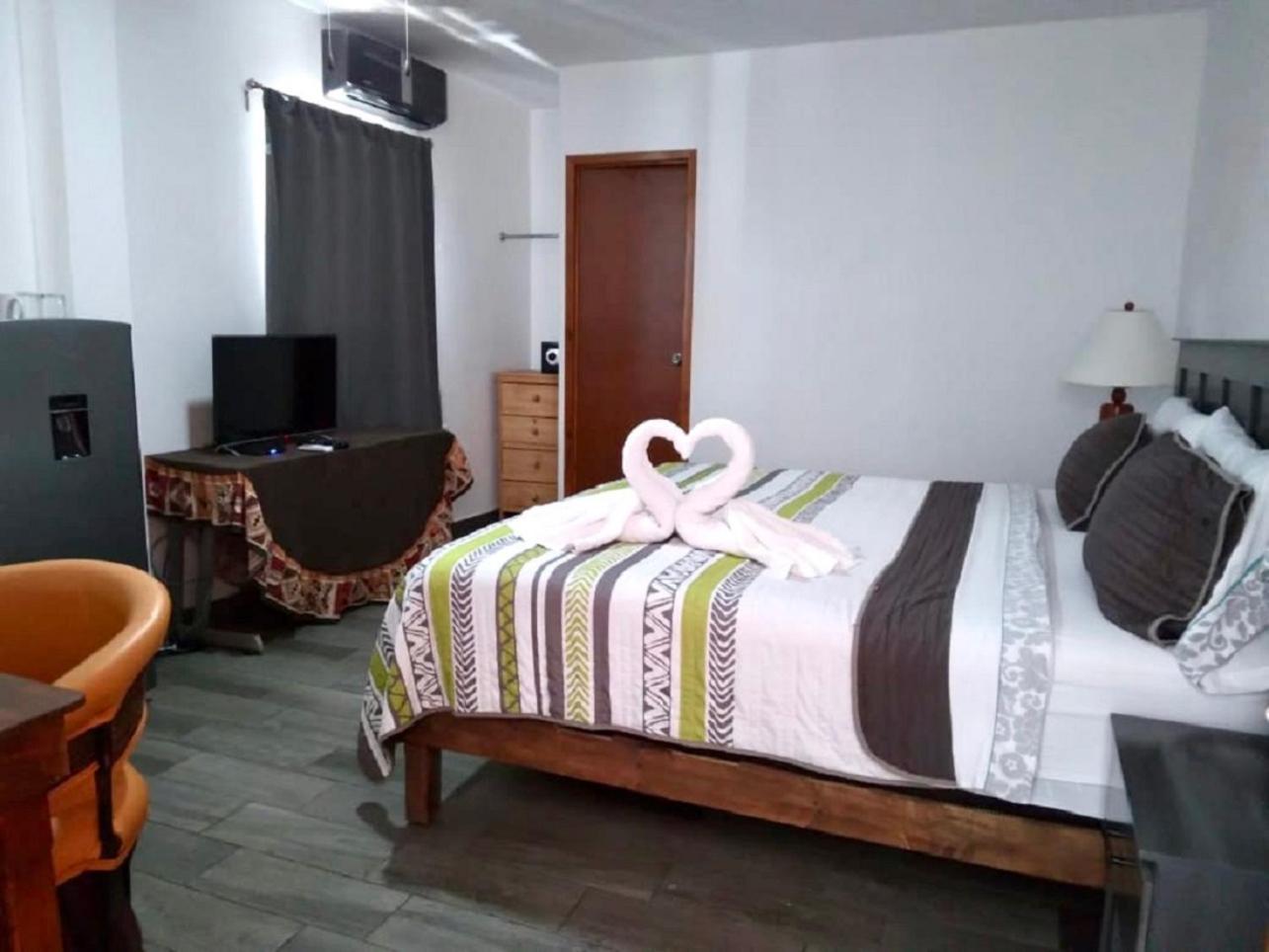 Suites Fenicia (Adults Only) Плайя-дель-Кармен Екстер'єр фото