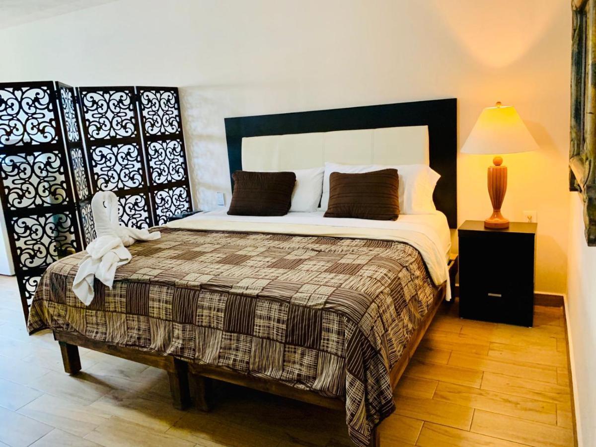 Suites Fenicia (Adults Only) Плайя-дель-Кармен Екстер'єр фото