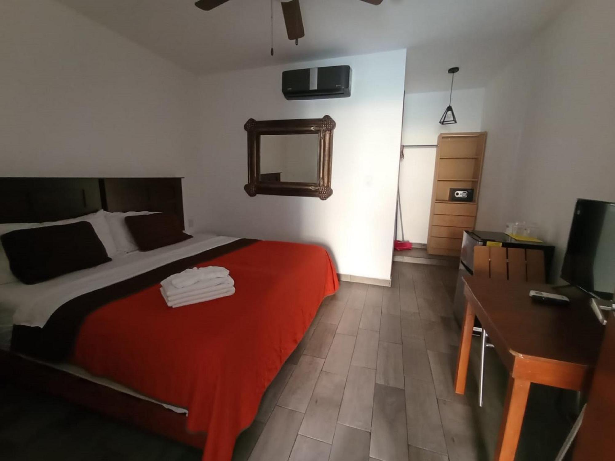 Suites Fenicia (Adults Only) Плайя-дель-Кармен Екстер'єр фото